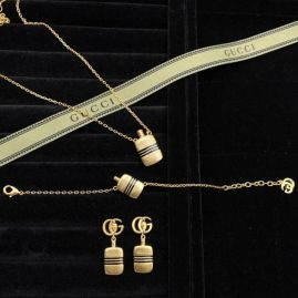 Picture of Gucci Sets _SKUGuccisuits08cly6710172